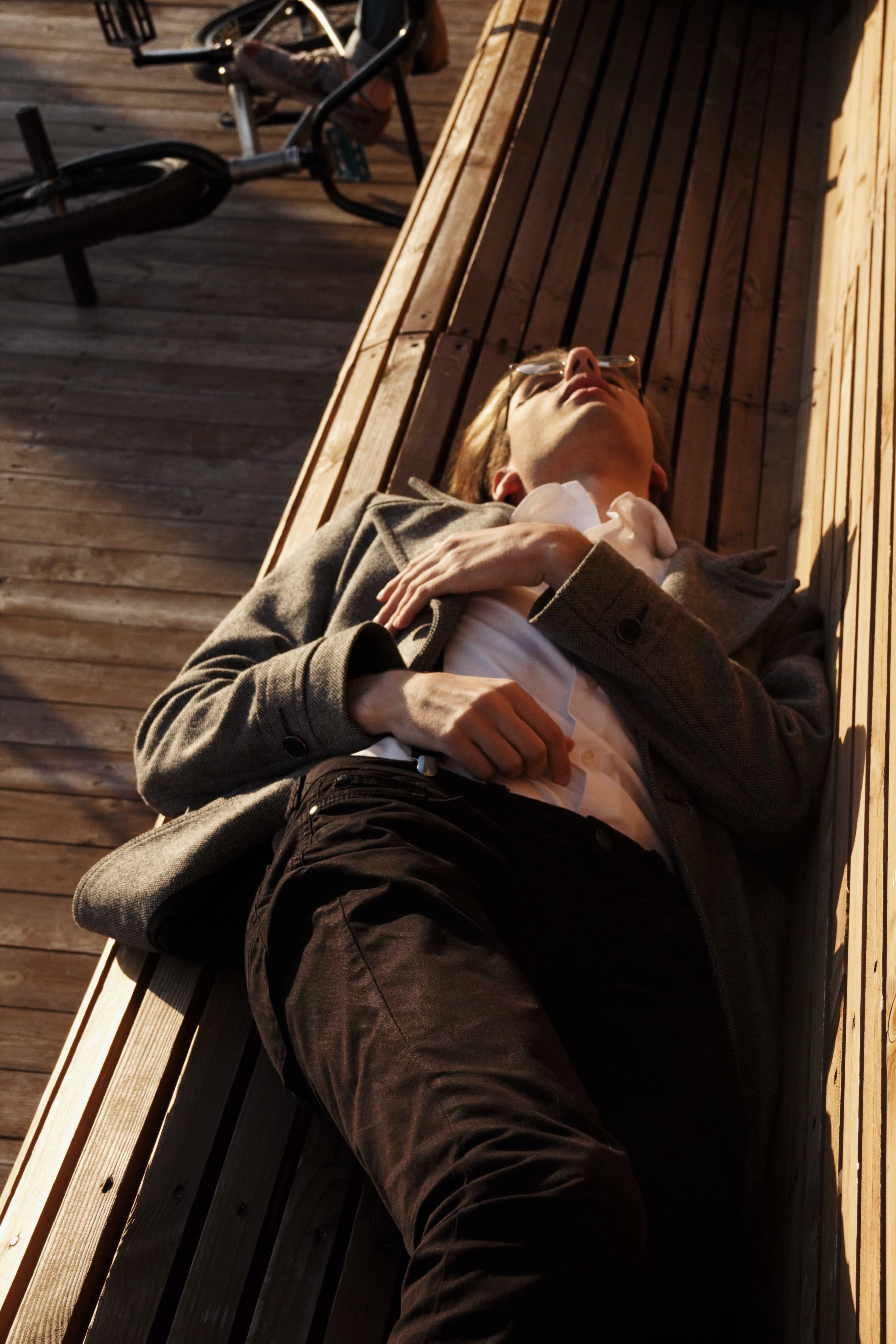 Sleeping Positions and Their Impact on Health: Finding Your Ideal Sleep Pose